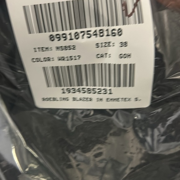 Madewell The Roebling Two-Button Blazer in Italian Fabric NS582 - Picture 6 of 6